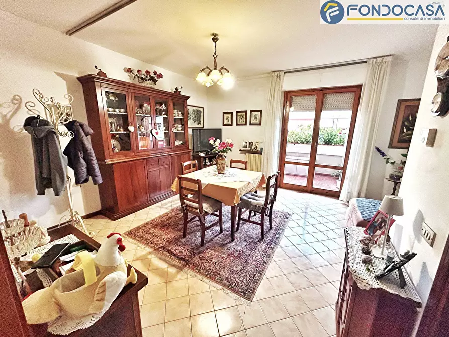 Immagine 4 di Appartamento in vendita  in Via Buonarroti a Forte Dei Marmi