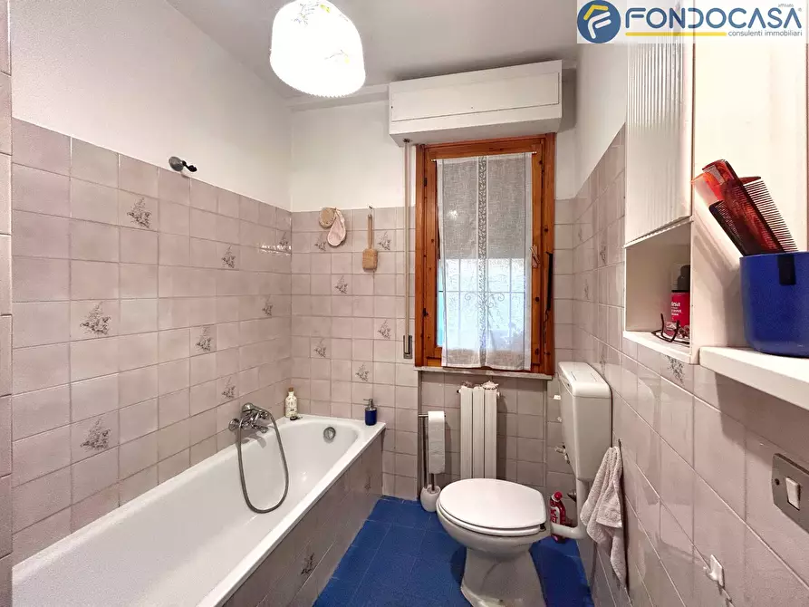 Immagine 22 di Appartamento in vendita  in Via Buonarroti a Forte Dei Marmi