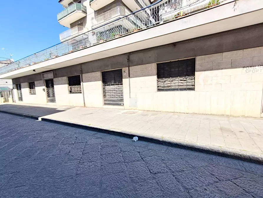 Immagine 5 di Locale commerciale in affitto  a Pomigliano D'arco
