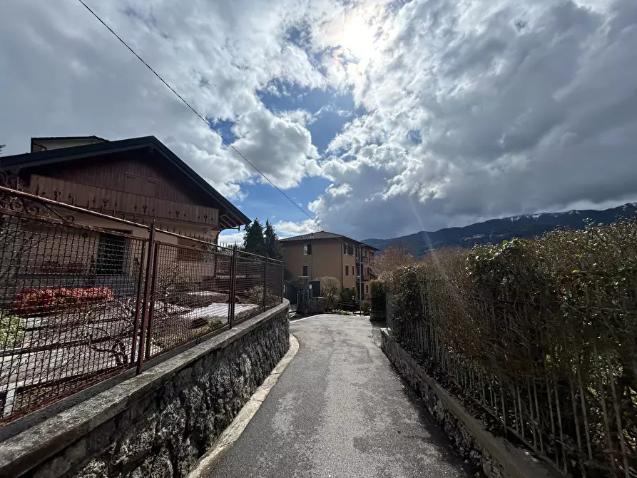 Immagine 3 di Appartamento in vendita  in Via San Defendente a Clusone