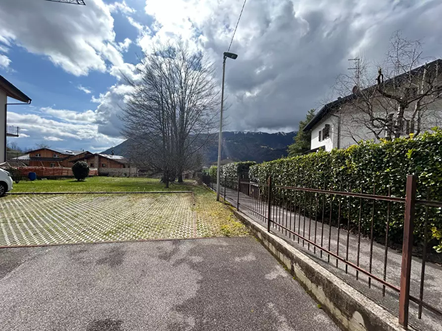 Immagine 20 di Appartamento in vendita  in Via San Defendente a Clusone