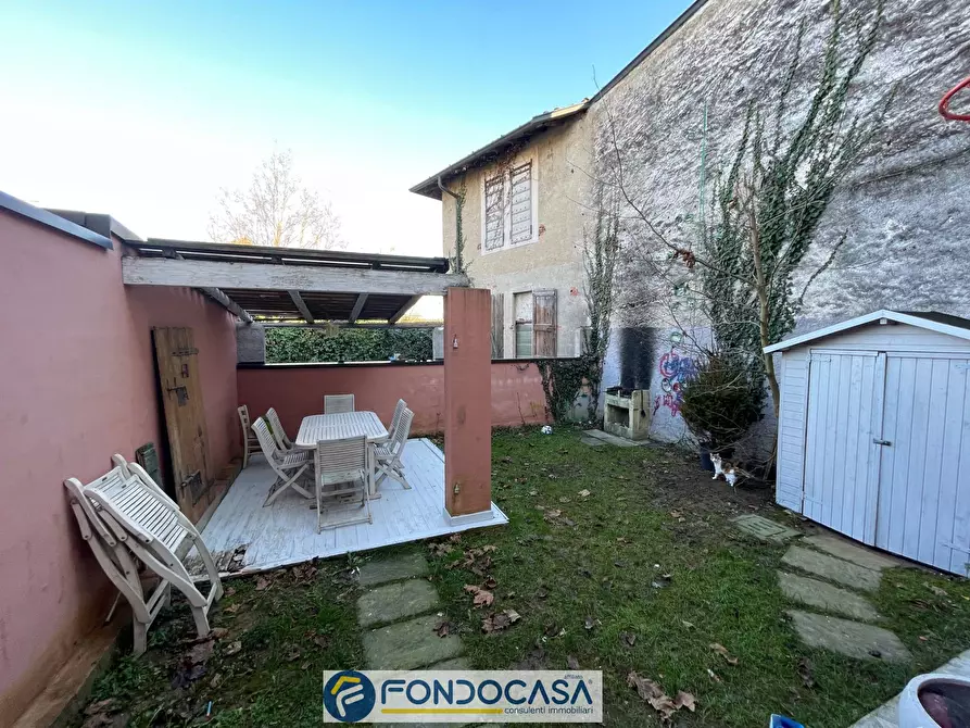 Immagine 11 di Villa in vendita  a Brescia