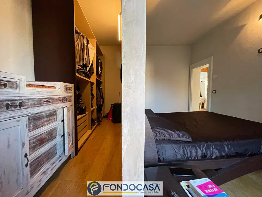 Immagine 18 di Villa in vendita  a Brescia