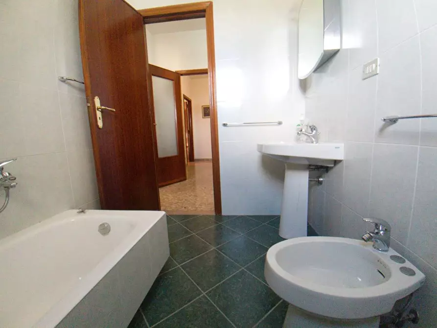 Immagine 24 di Appartamento in vendita  in VIA NICCOLÒ TOMMASEO a Gallipoli