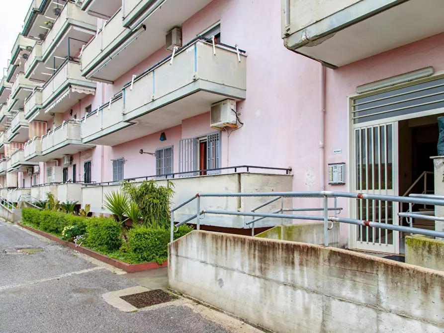 Immagine 27 di Appartamento in vendita  in Viale Giuseppe Verdi a Montecorvino Pugliano