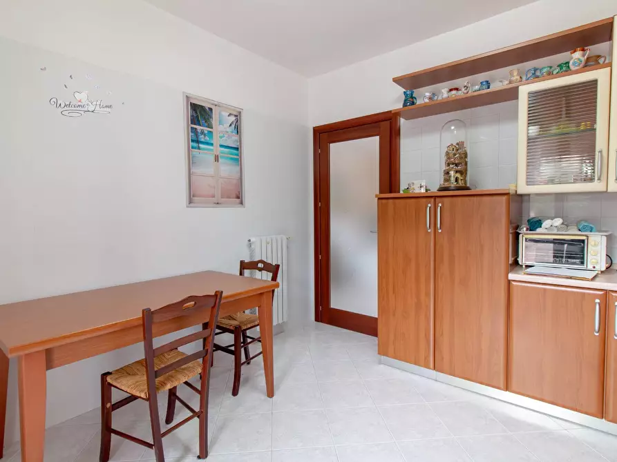 Immagine 5 di Appartamento in vendita  in Viale Giuseppe Verdi a Montecorvino Pugliano