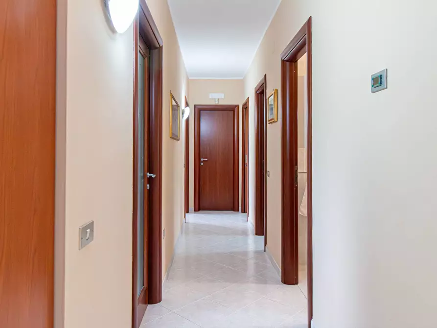 Immagine 6 di Appartamento in vendita  in Viale Giuseppe Verdi a Montecorvino Pugliano