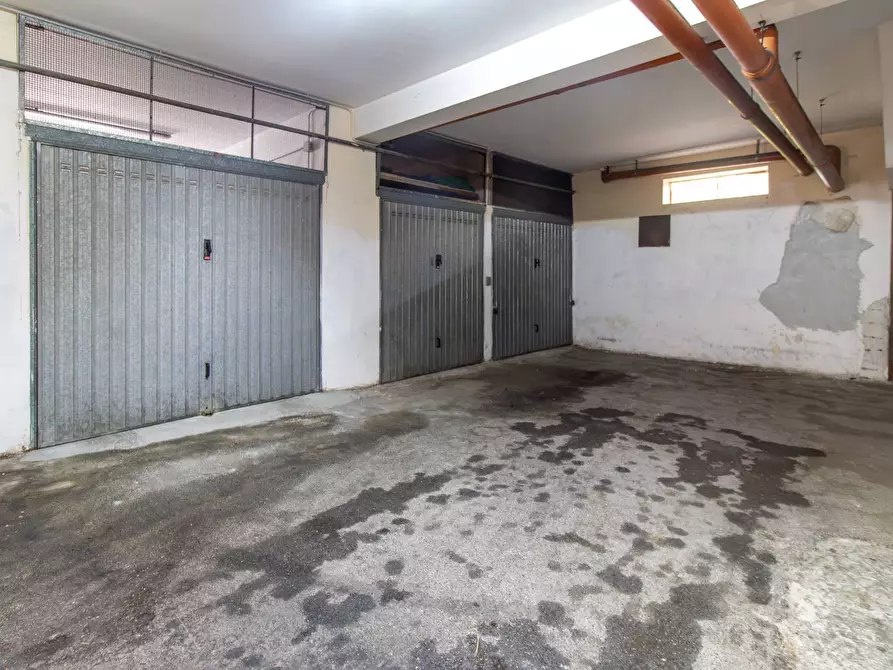 Immagine 25 di Appartamento in vendita  in Viale Giuseppe Verdi a Montecorvino Pugliano