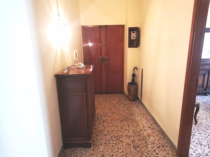 Immagine 4 di Appartamento in vendita  in Via Demetrio Moscato a Salerno