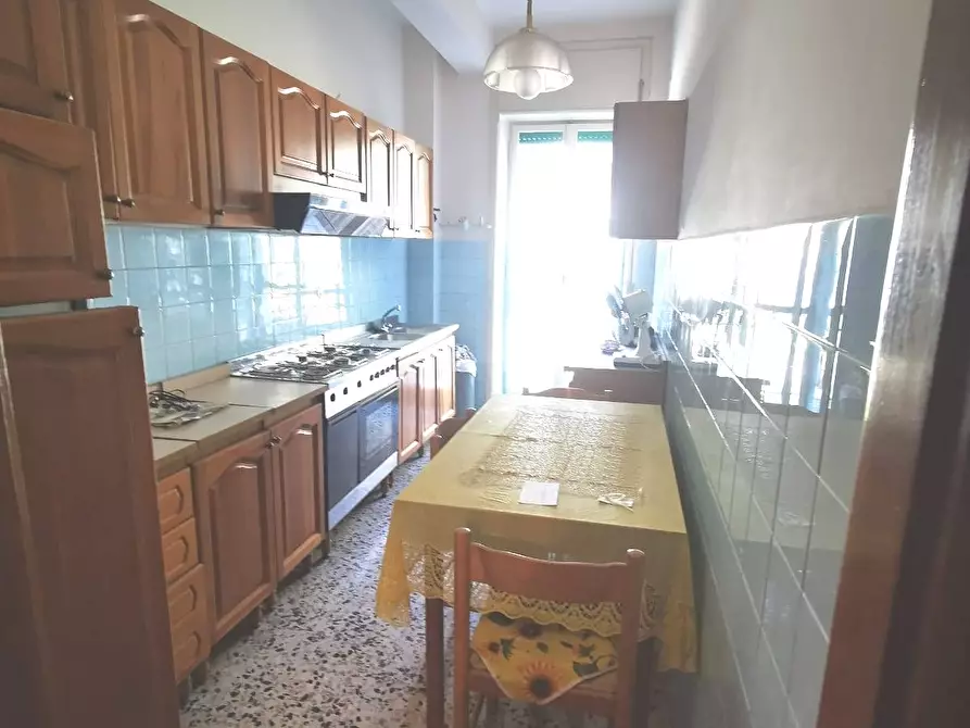 Immagine 5 di Appartamento in vendita  in Via Demetrio Moscato a Salerno