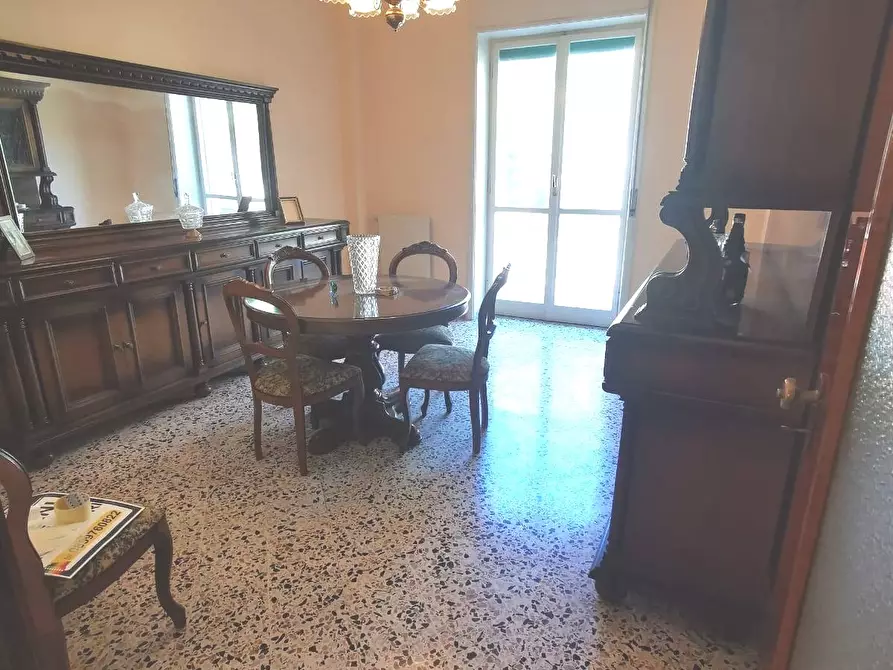 Immagine 3 di Appartamento in vendita  in Via Demetrio Moscato a Salerno