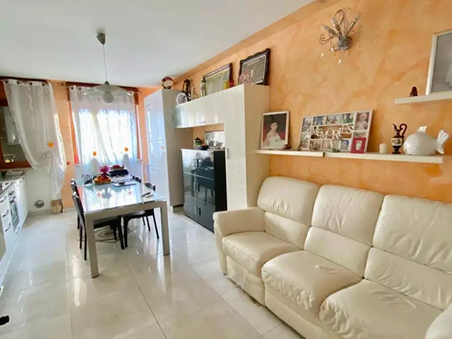 Immagine 1 di Appartamento in vendita  in Via Cap. Chamonin a Aosta