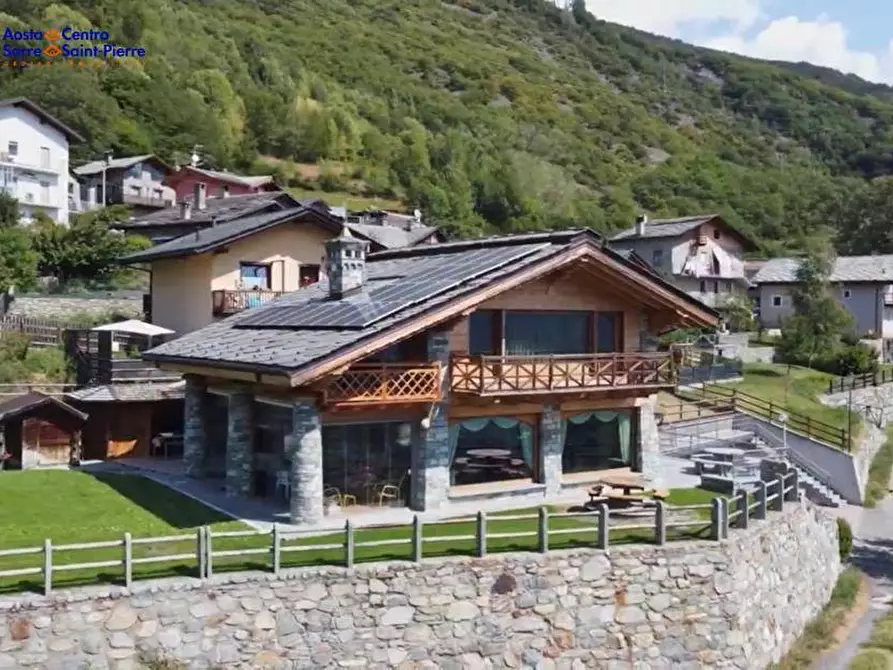 Immagine 1 di Villa in vendita  in Località Tholaseche a Nus