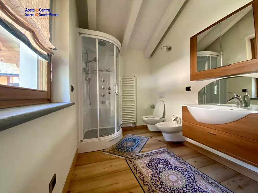 Immagine 13 di Villa in vendita  in Località Tholaseche a Nus