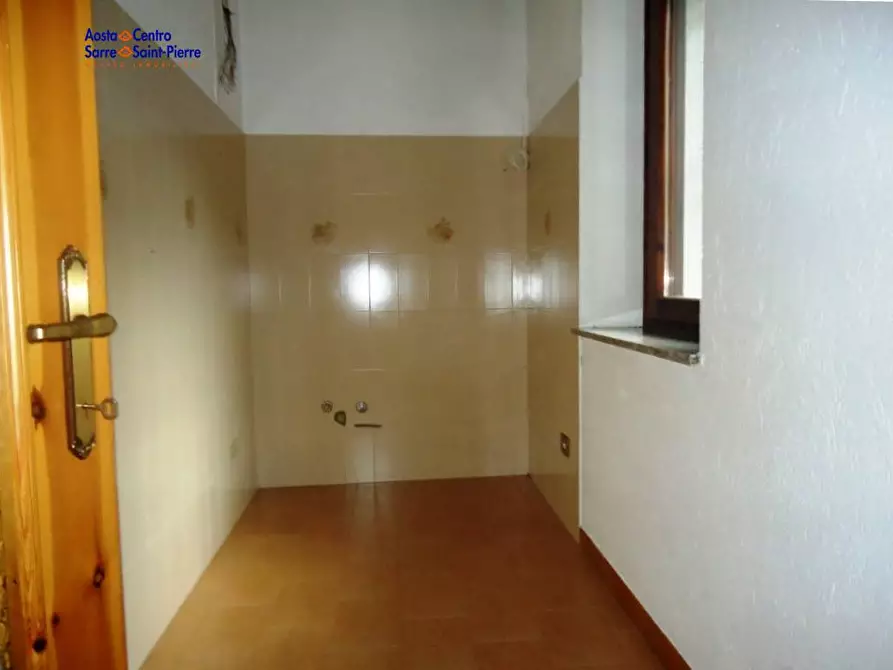 Immagine 6 di Ufficio in affitto  in via Pierino Chanoux a Villeneuve