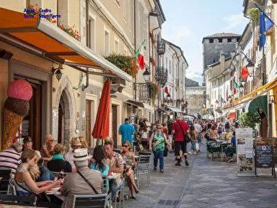 Immagine 2 di Attività commerciale in vendita  in Aosta a Aosta