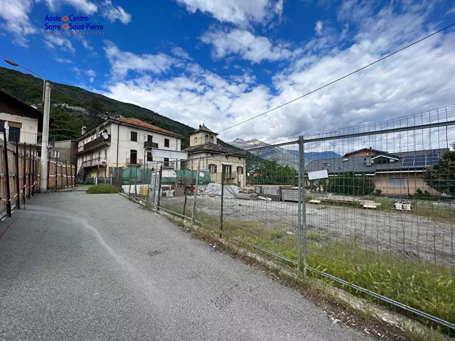 Immagine 1 di Casa indipendente in vendita  in Regione Le Crou a Aosta