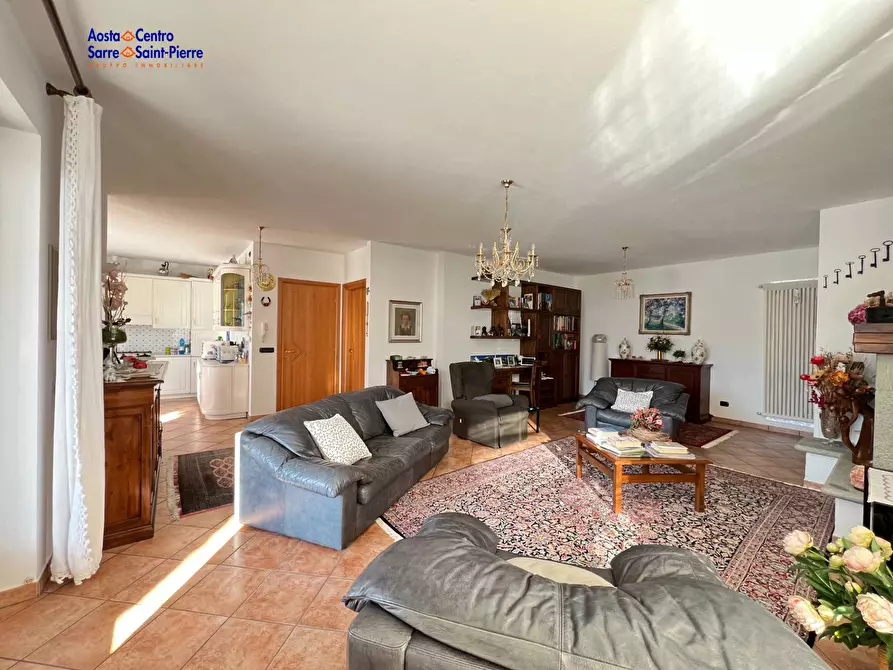 Immagine 8 di Villa in vendita  in Via Delle Betulle a Aosta