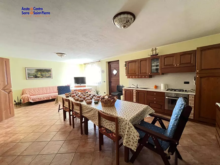 Immagine 18 di Villa in vendita  in Via Delle Betulle a Aosta