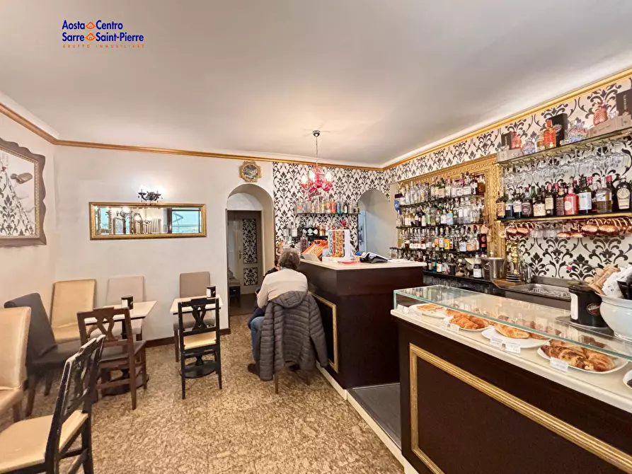 Immagine 11 di Attività commerciale in vendita  in Via de Tillier a Aosta