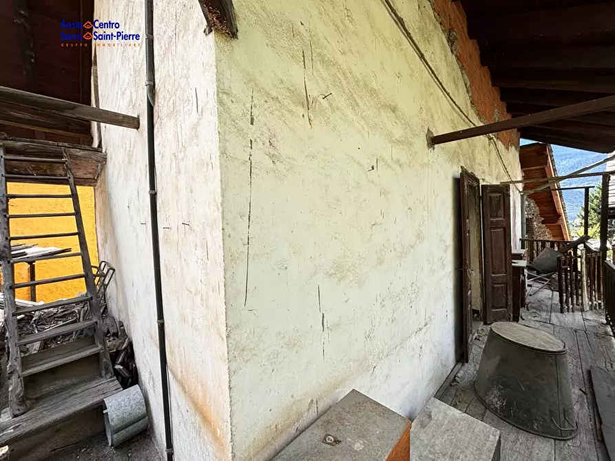 Immagine 21 di Rustico / casale in vendita  in Villaggio Chetoz a Quart