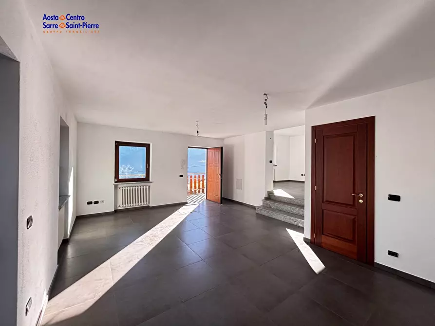 Immagine 7 di Villa in vendita  in Frazione Fontaine a Quart