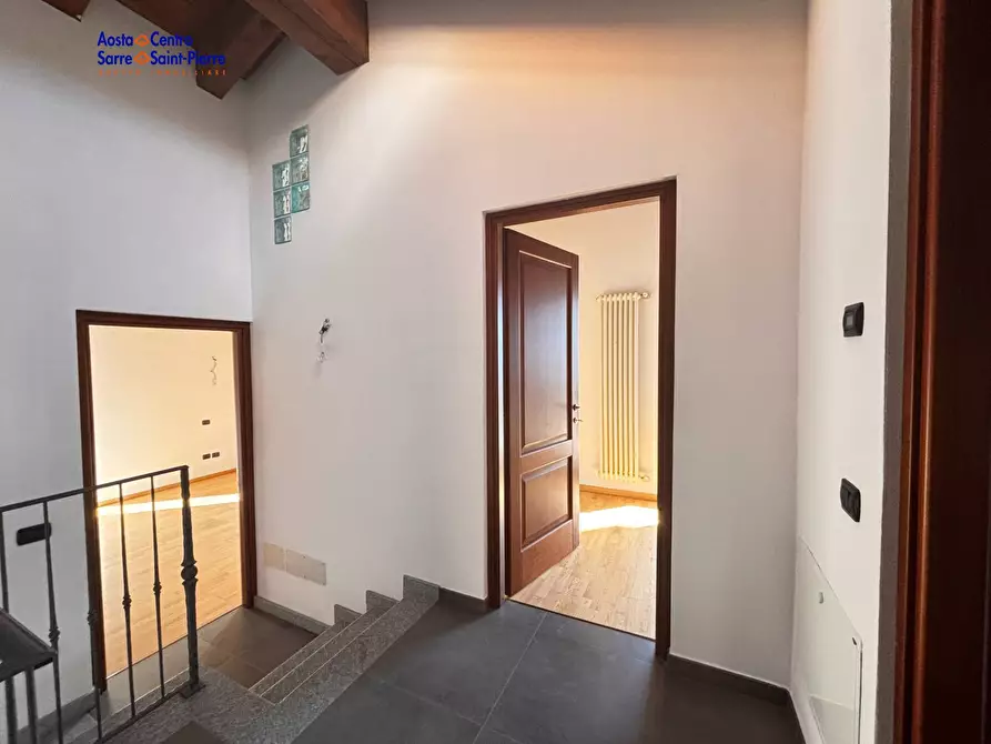 Immagine 15 di Villa in vendita  in Frazione Fontaine a Quart