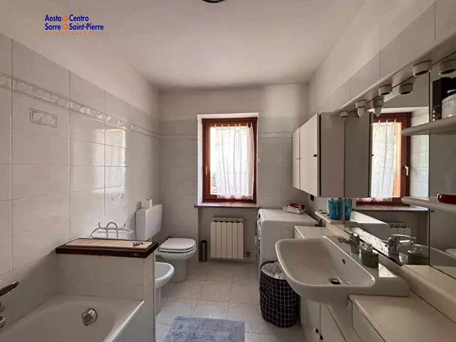 Immagine 12 di Villa in vendita  in Villaggio Argnod a Quart