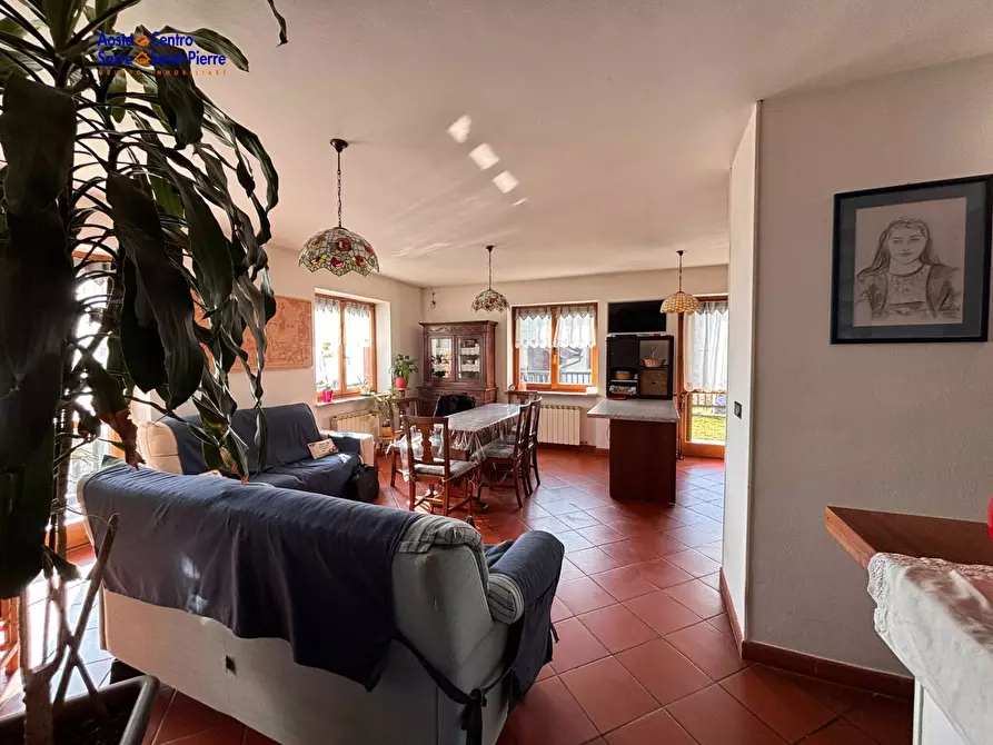 Immagine 3 di Villa in vendita  in Villaggio Argnod a Quart