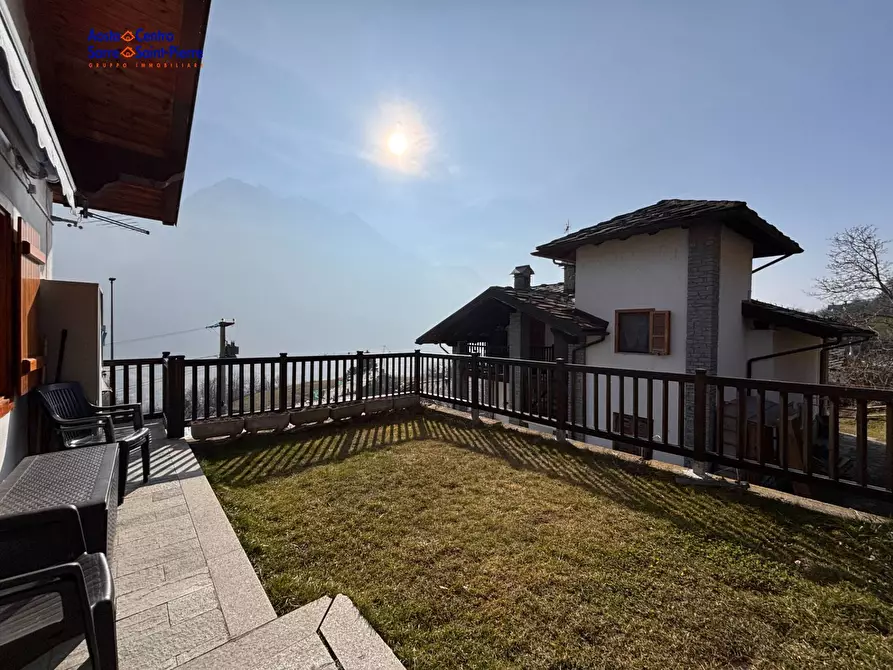 Immagine 8 di Villa in vendita  in Villaggio Argnod a Quart