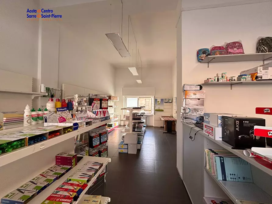 Immagine 5 di Locale commerciale in affitto  in Corso Battaglione a Aosta
