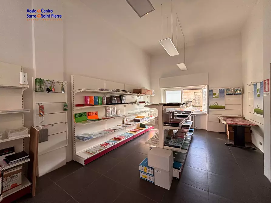 Immagine 6 di Locale commerciale in affitto  in Corso Battaglione a Aosta