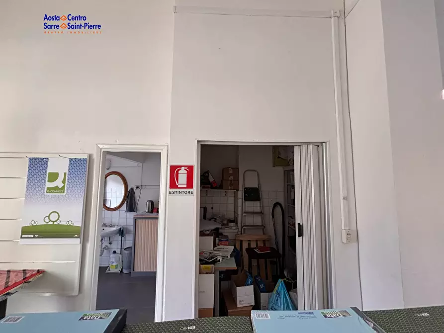 Immagine 8 di Locale commerciale in affitto  in Corso Battaglione a Aosta