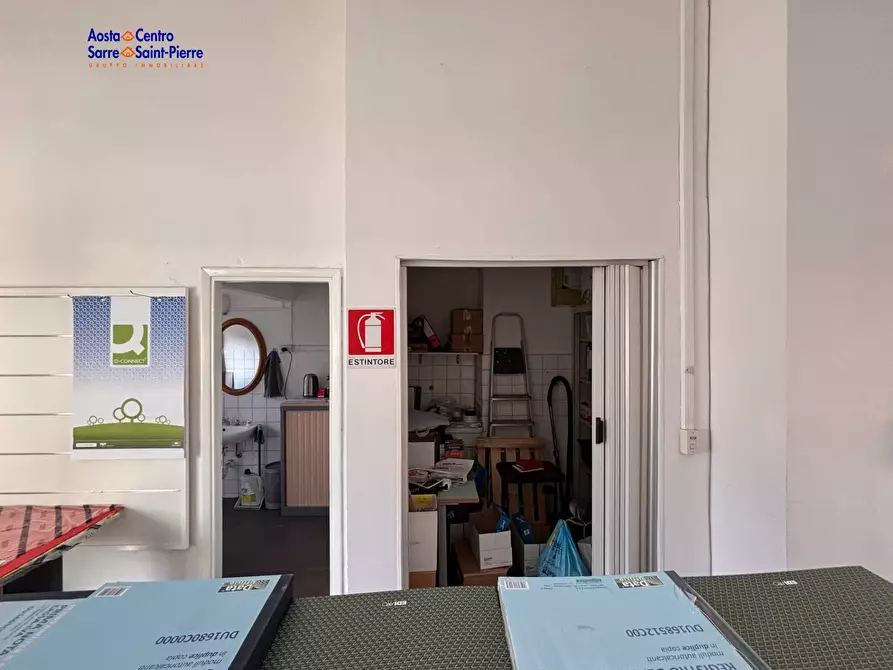 Immagine 9 di Locale commerciale in affitto  in Corso Battaglione a Aosta