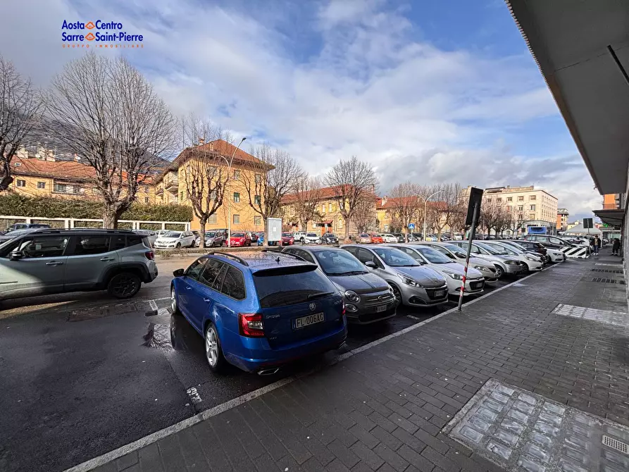 Immagine 14 di Locale commerciale in affitto  in Corso Battaglione a Aosta