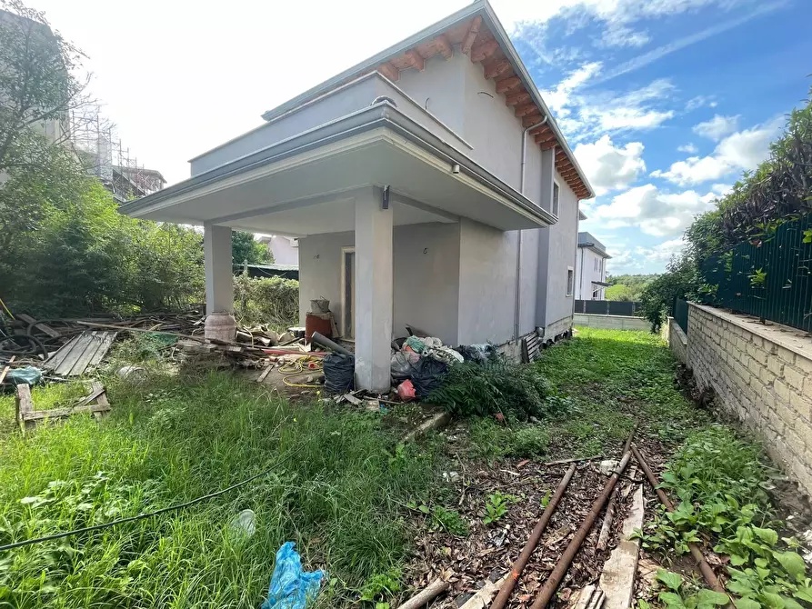 Immagine 23 di Villa in vendita  in via colleferro a Guidonia Montecelio