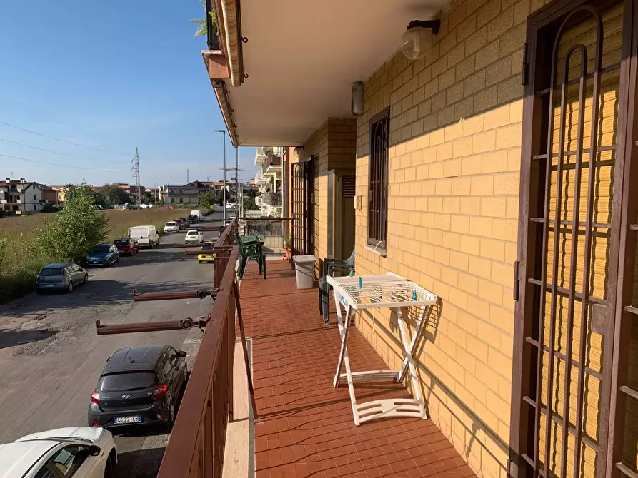 Immagine 11 di Appartamento in vendita  in via Francesco Guerrazzi a Guidonia Montecelio