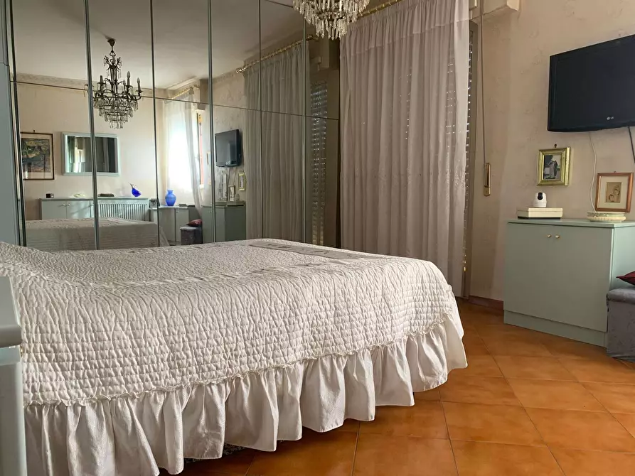 Immagine 17 di Appartamento in vendita  in via Francesco Guerrazzi a Guidonia Montecelio