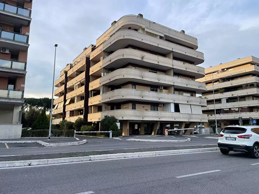Immagine 2 di Appartamento in vendita  in Via Raoul Chiodelli a Roma