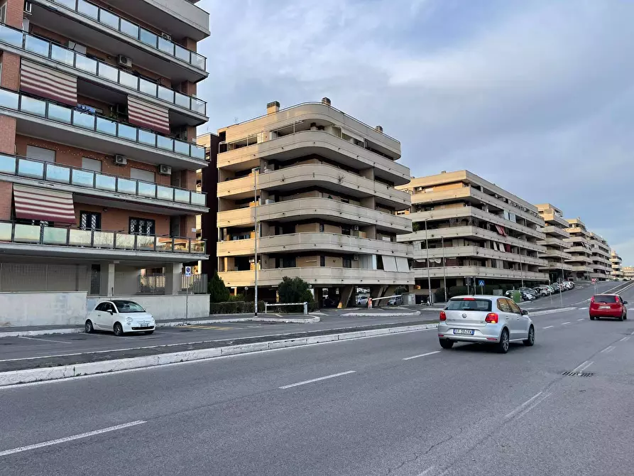 Immagine 11 di Appartamento in vendita  in Via Raoul Chiodelli a Roma