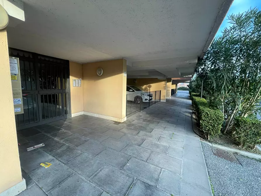 Immagine 20 di Appartamento in vendita  in Via Raoul Chiodelli a Roma