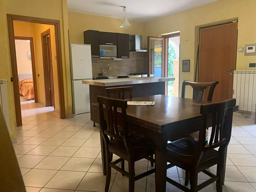 Immagine 11 di Villa in vendita  in Via Bernini a Guidonia Montecelio