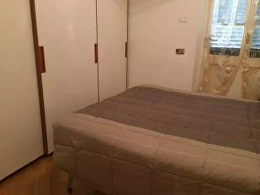 Immagine 5 di Appartamento in vendita  in via cavallotti a Viareggio