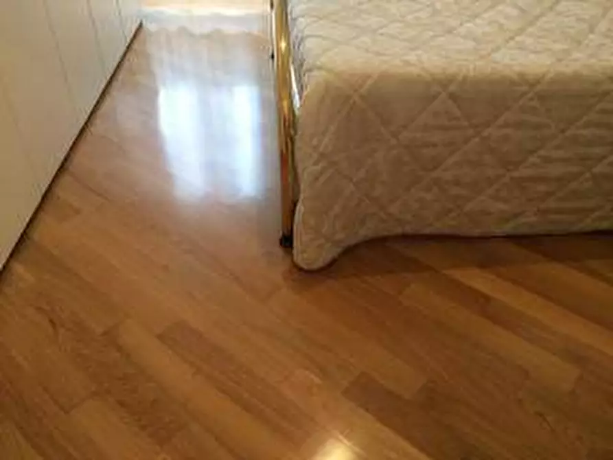 Immagine 9 di Appartamento in vendita  in via cavallotti a Viareggio