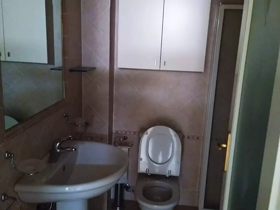 Immagine 7 di Villetta a schiera in vendita  in via rosselli a Viareggio