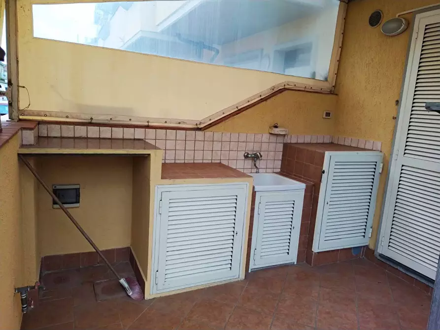 Immagine 11 di Villetta a schiera in vendita  in via rosselli a Viareggio