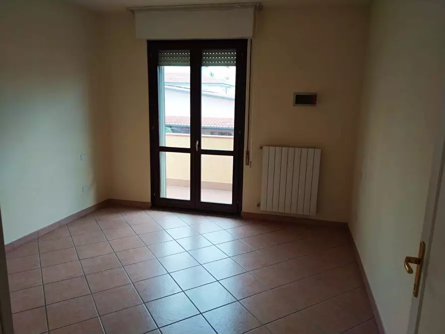 Immagine 3 di Villetta a schiera in vendita  in via rosselli a Viareggio