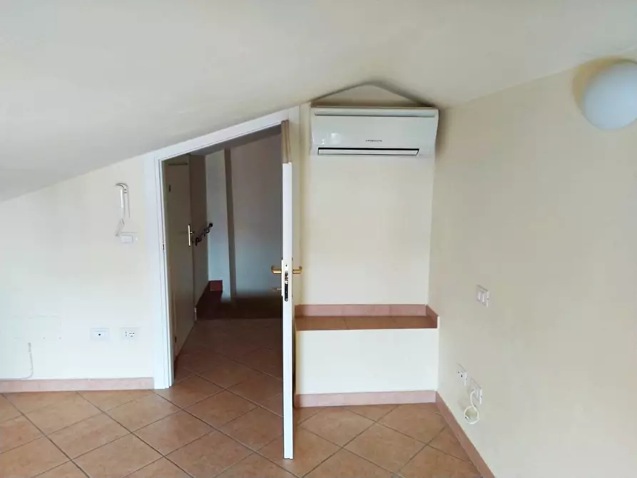 Immagine 8 di Villetta a schiera in vendita  in via rosselli a Viareggio