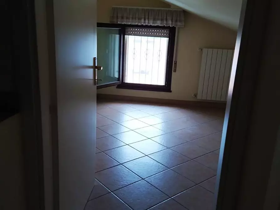 Immagine 9 di Villetta a schiera in vendita  in via rosselli a Viareggio