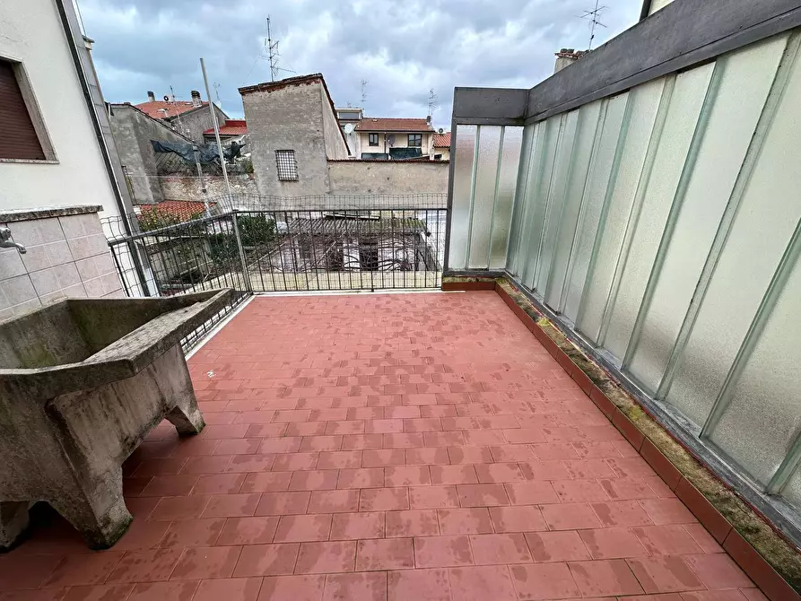 Immagine 24 di Casa indipendente in vendita  in VIA CAVALLOTTI a Viareggio